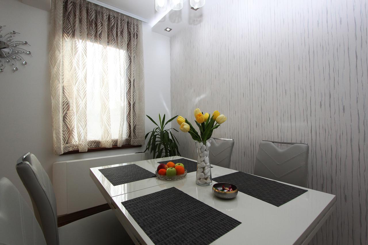 Apartment Joy Belgrado Exterior foto